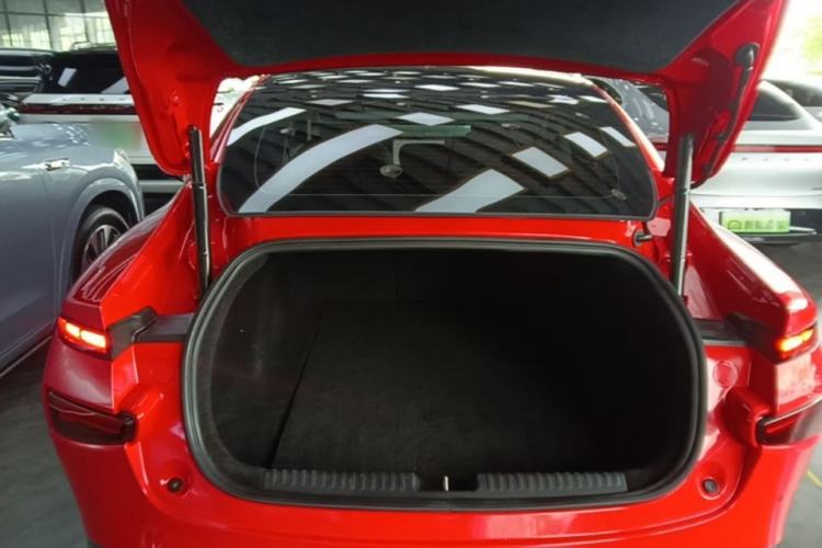 Used XPeng P7 2020 586N Trunk
