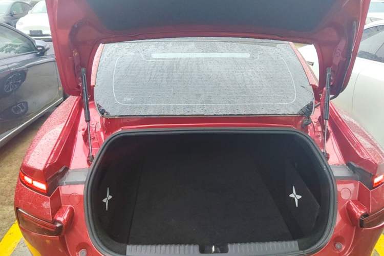 Used XPeng P7 2020 670N Trunk