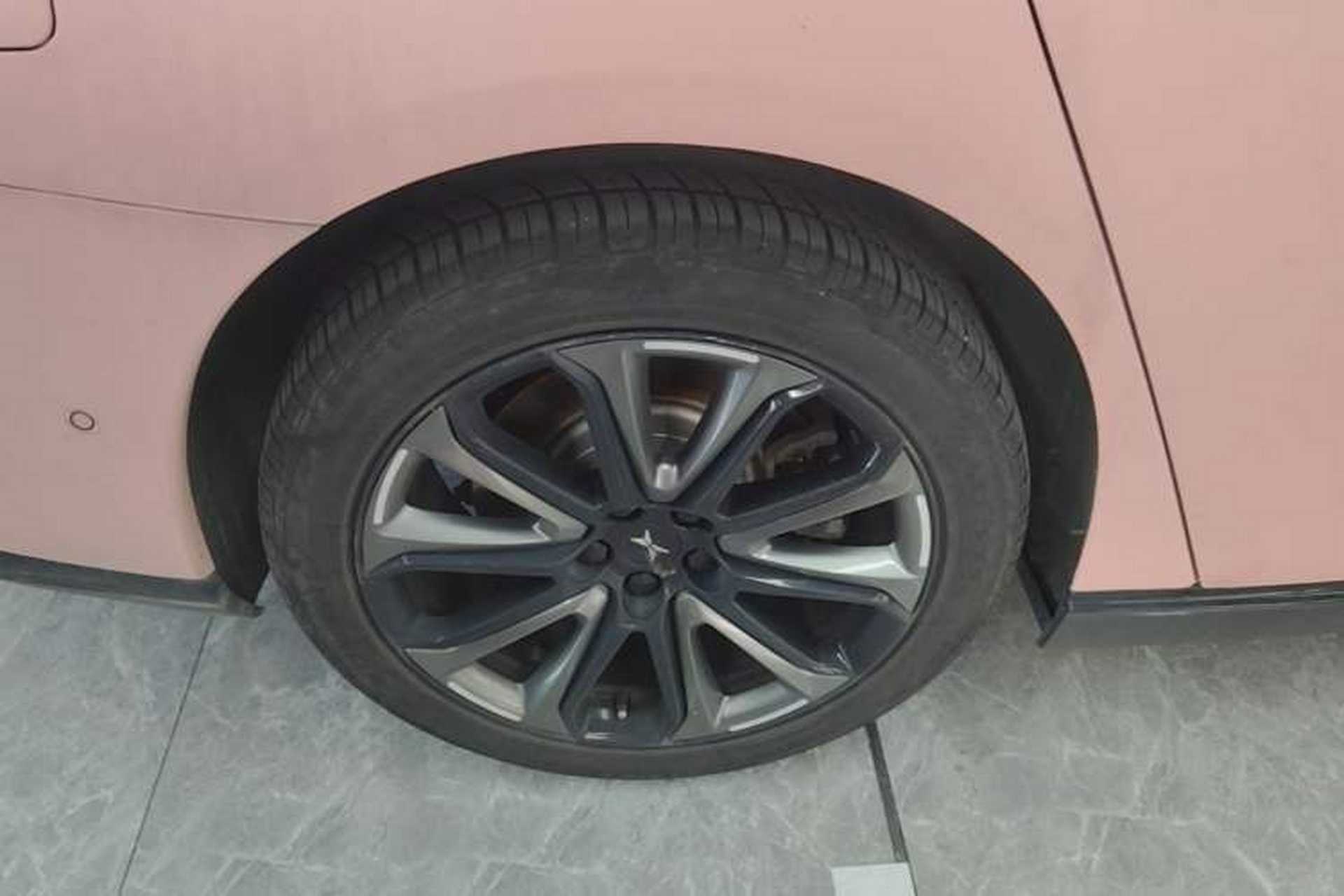 Used XPeng P7 2020 Rear-Drive Long-Range Smart Drive Version Right Rear Wheel Hub