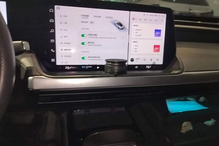 Used XPeng P7 2020 586E Audio And AC Panel