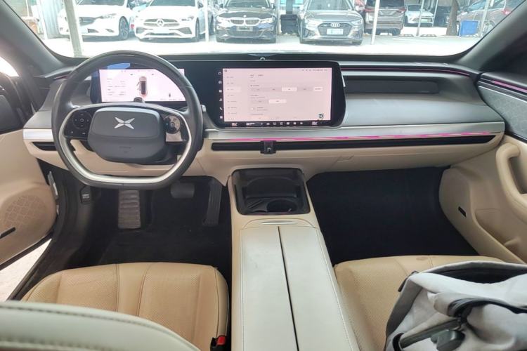 Used XPeng P7 2020 670N Center Console