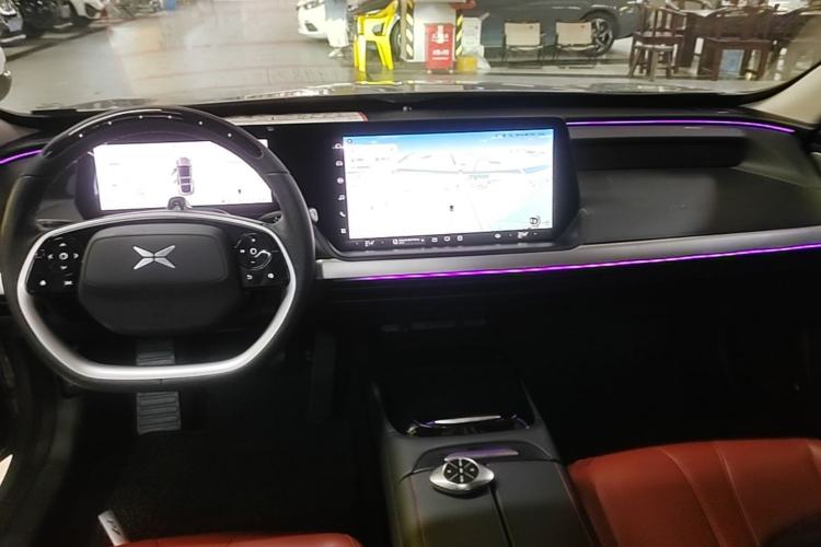 Used XPeng P7 2020 670E Center Console