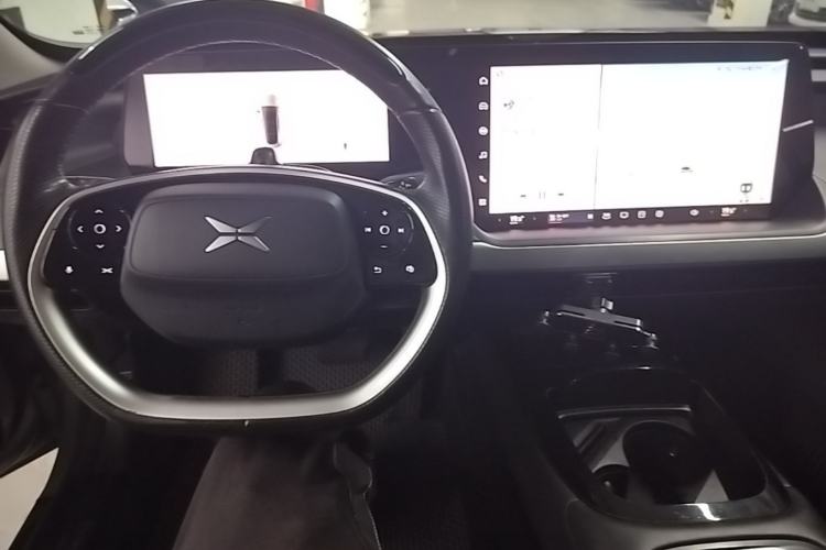 Used XPeng P7 2020 670N Center Console