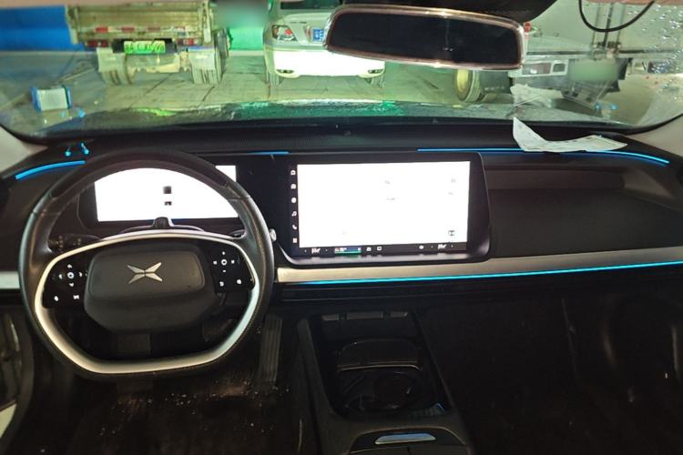 Used XPeng P7 2020 670N Center Console