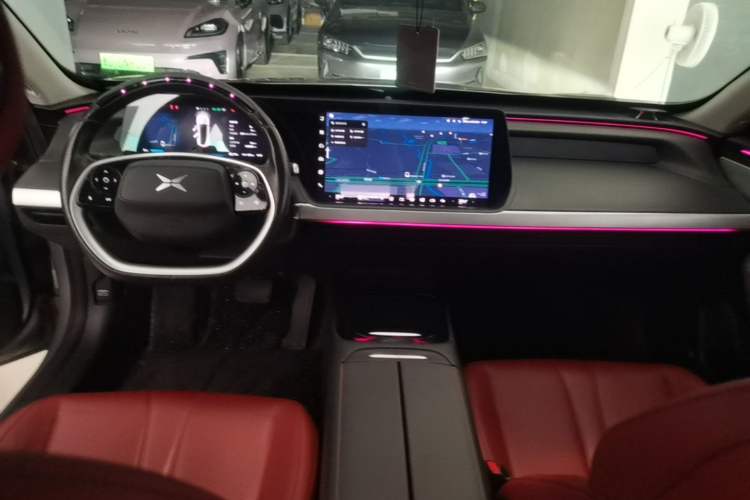Used XPeng P7 2020 670E Center Console