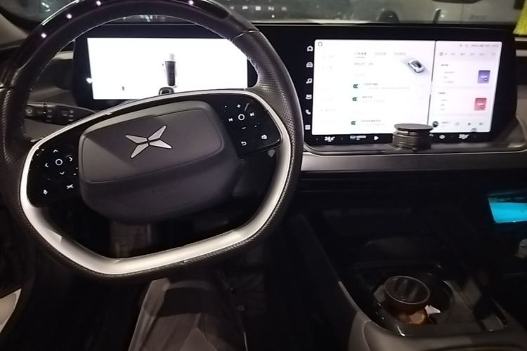 Used XPeng P7 2020 586E Center Console