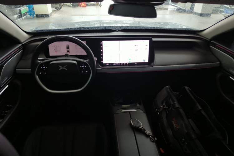 Used XPeng P7 2020 670N Center Console