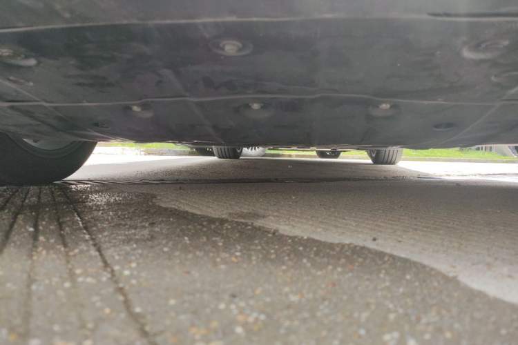 Used XPeng P7 2020 670E Chassis Front