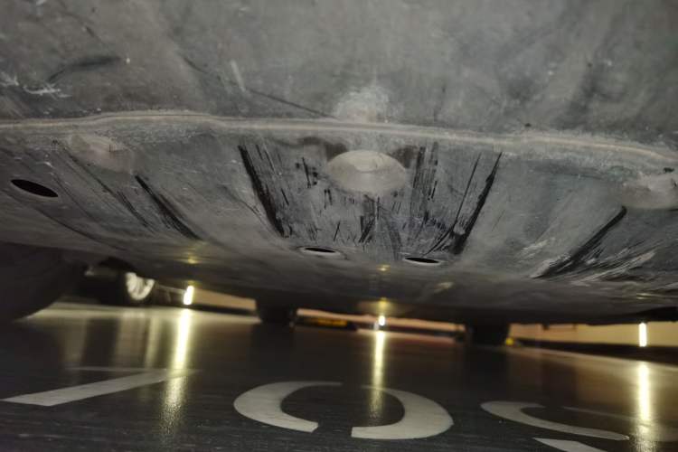 Used XPeng P7 2020 586E Chassis Front
