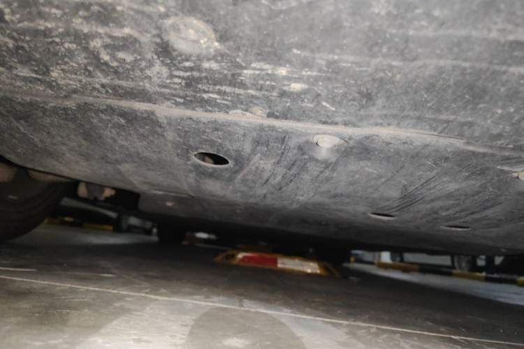 Used XPeng P7 2020 706G Chassis Front