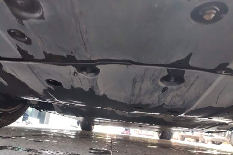 Used XPeng P7 2020 670E Chassis Front