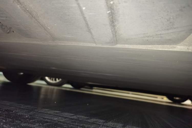 Used XPeng P7 2020 586E Chassis Front Left