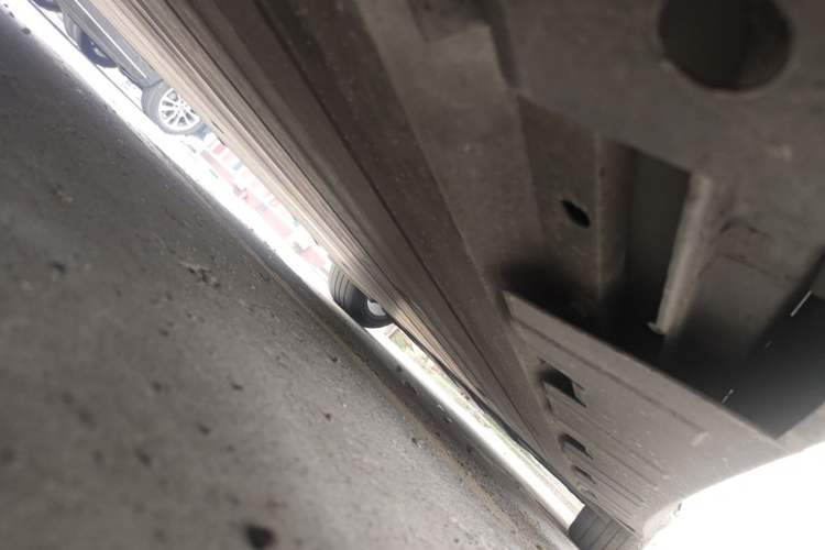 Used XPeng P7 2020 586E Chassis Front Left