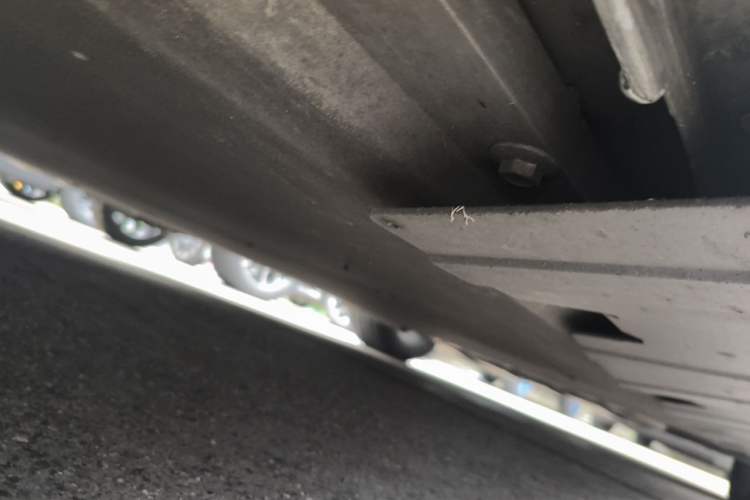 Used XPeng P7 2020 670N Chassis Front Left