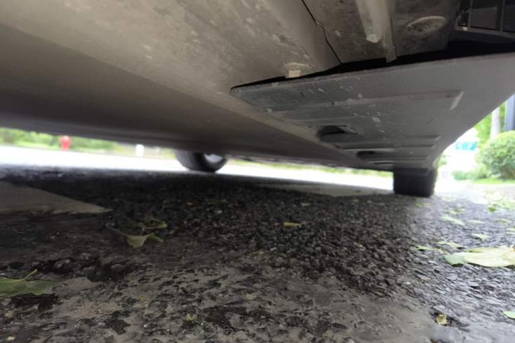 Used XPeng P7 2020 670N Chassis Front Left