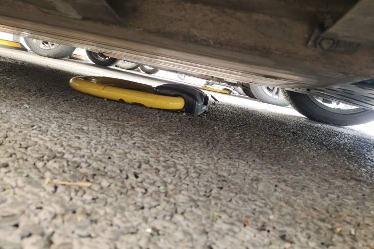 Used XPeng P7 2020 586N Chassis Front Right