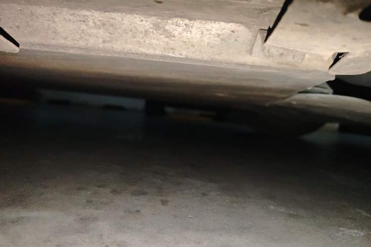 Used XPeng P7 2020 670N Chassis Front Right