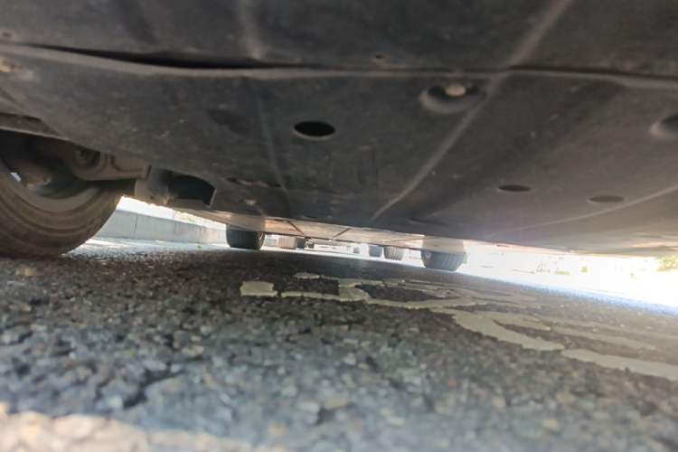 Used XPeng P7 2020 586N Chassis Front Right