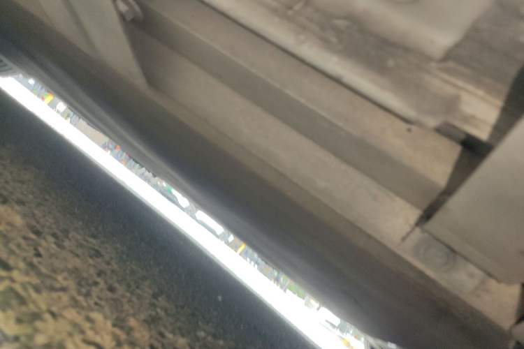 Used XPeng P7 2020 670N Chassis Front Right