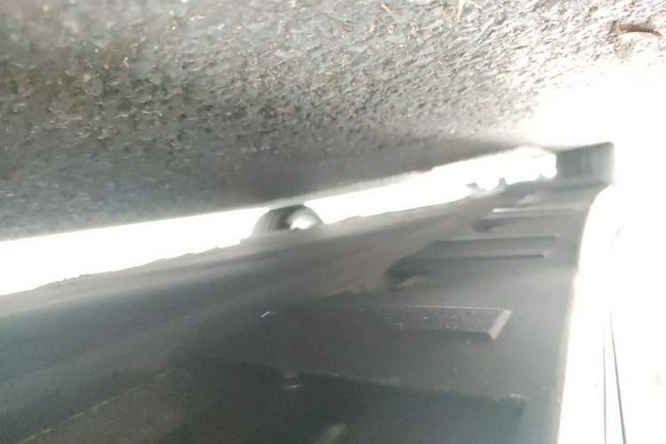 Used XPeng P7 2020 670E Chassis Front Right