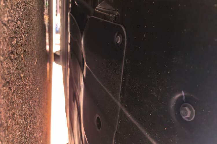 Used XPeng P7 2020 706G Chassis Front