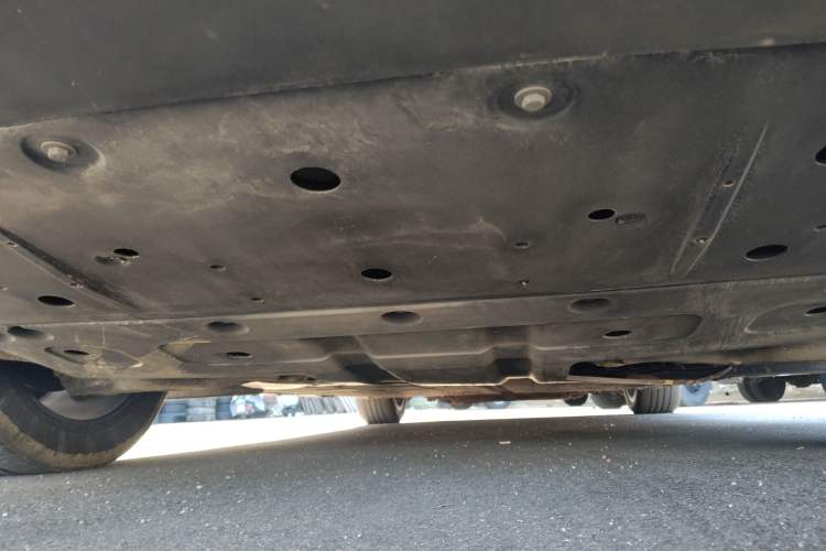 Used XPeng P7 2020 670E Chassis Rear