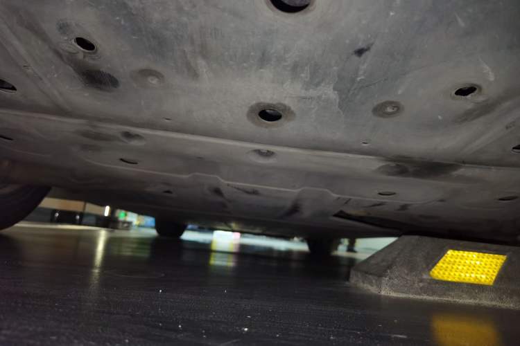 Used XPeng P7 2020 586E Chassis Rear