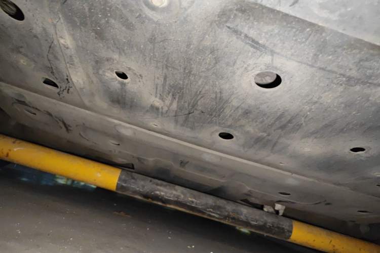 Used XPeng P7 2020 670E Chassis Rear