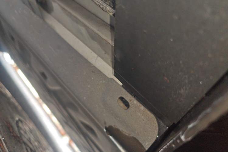 Used XPeng P7 2020 586N Chassis Rear Left