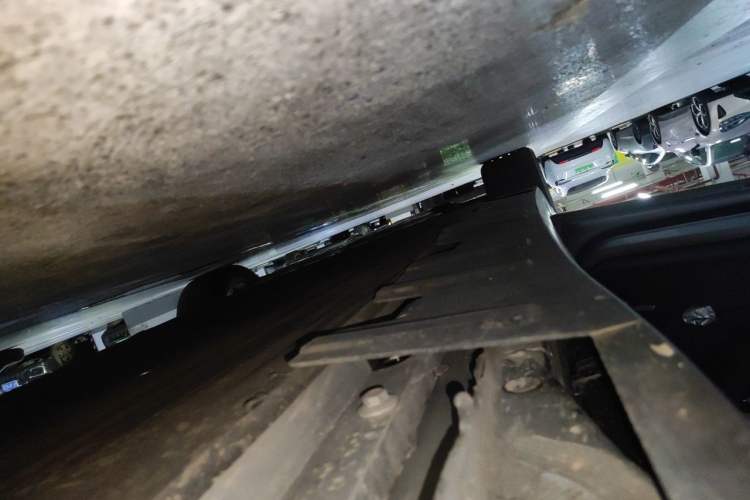 Used XPeng P7 2020 562E Performance Edition Chassis Rear Left