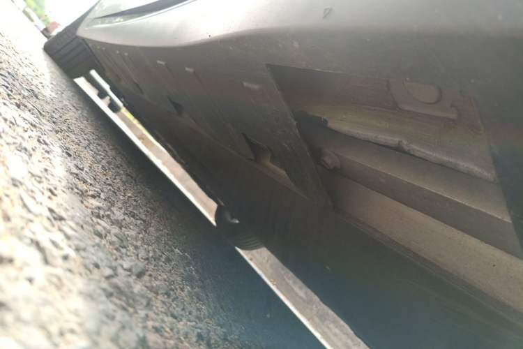 Used XPeng P7 2020 670N Chassis Rear Left