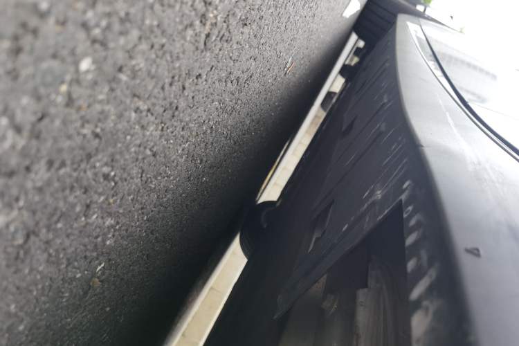 Used XPeng P7 2020 670N Chassis Rear Left