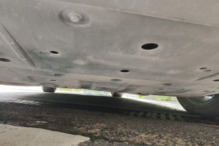 Used XPeng P7 2020 670N Chassis Rear