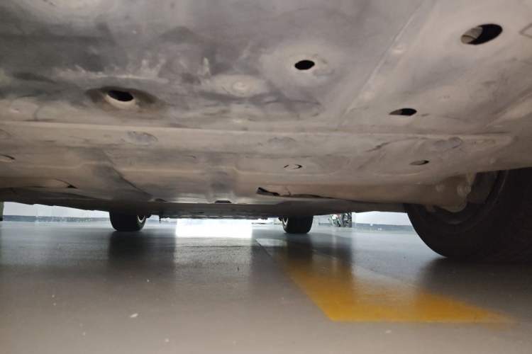 Used XPeng P7 2020 670E Chassis Rear