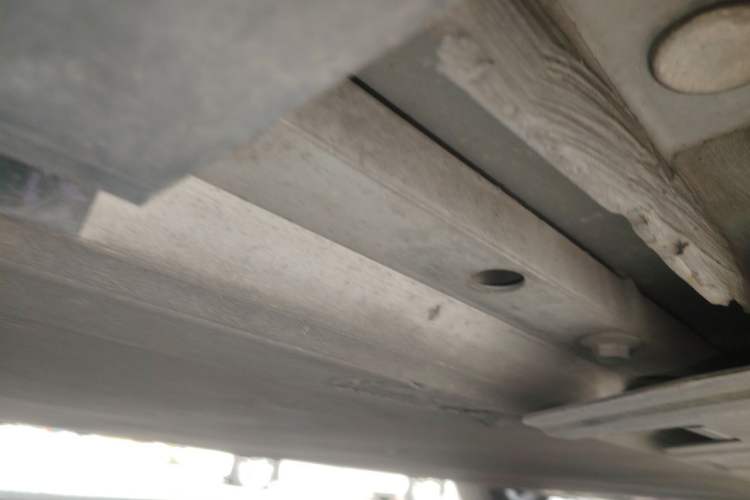 Used XPeng P7 2020 670N Chassis Rear Right