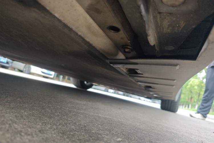 Used XPeng P7 2020 670N Chassis Rear Right