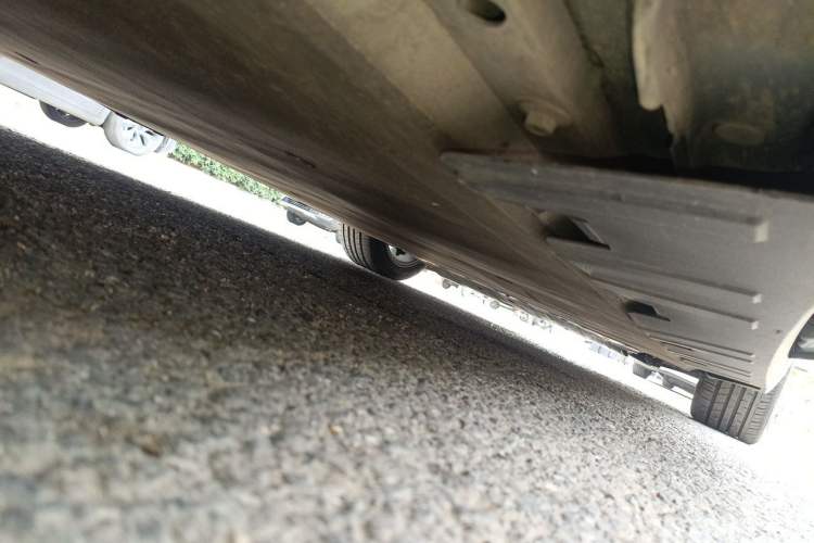 Used XPeng P7 2020 670N Chassis Rear Right