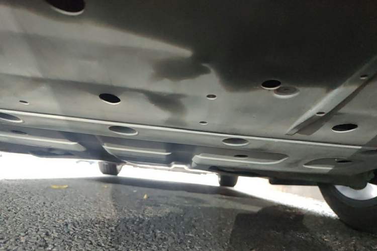 Used XPeng P7 2020 670E Chassis Rear