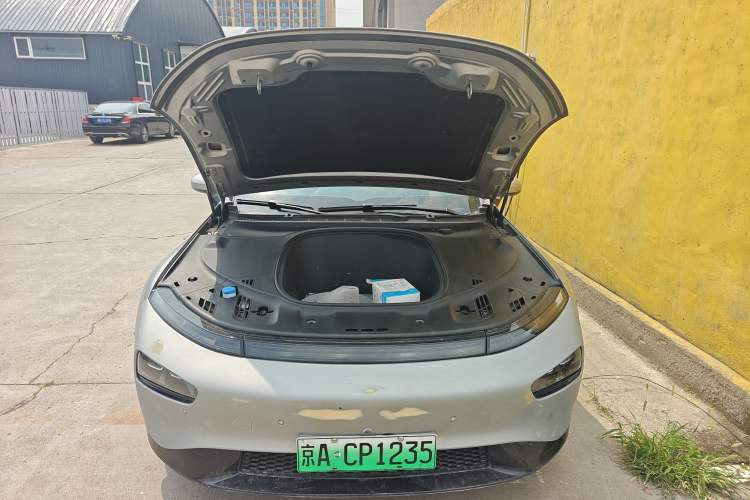 Used XPeng P7 2020 670N Engine Bay