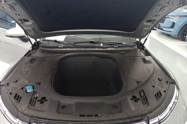 Used XPeng P7 2020 670N Engine Bay
