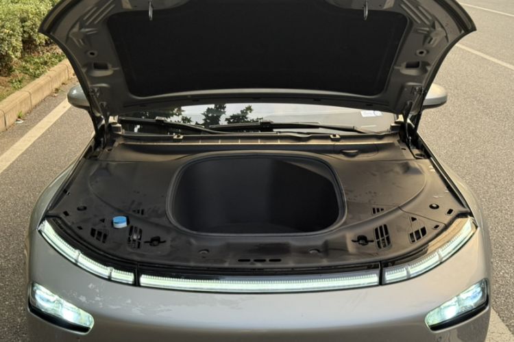Used XPeng P7 2020 670N Engine Bay