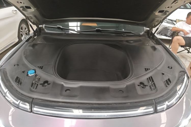 Used XPeng P7 2020 706G Engine Bay