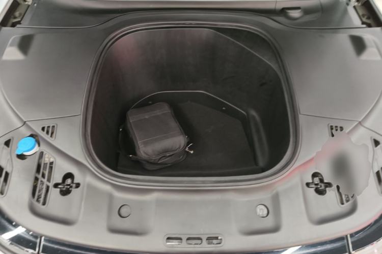 Used XPeng P7 2020 670E Engine Bay