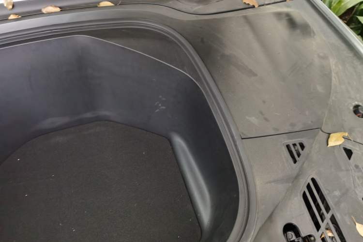Used XPeng P7 2020 586N Engine Bay Left