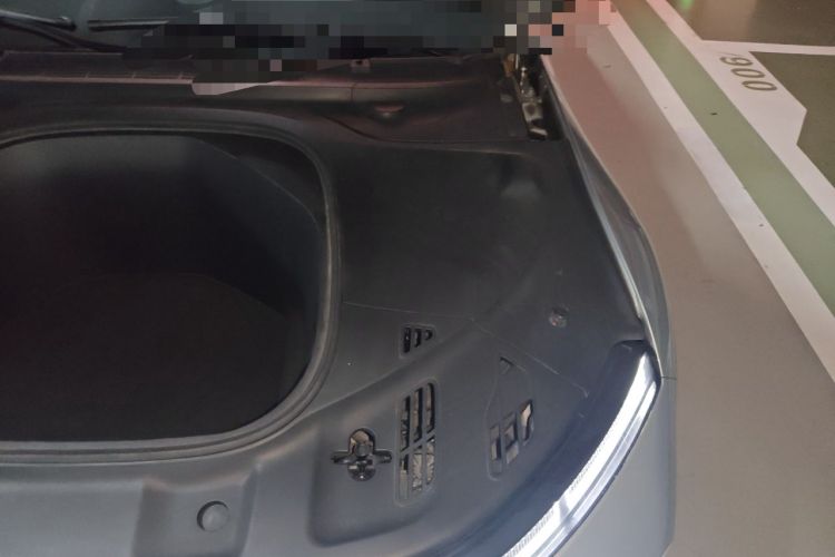 Used XPeng P7 2020 670E Engine Bay Left