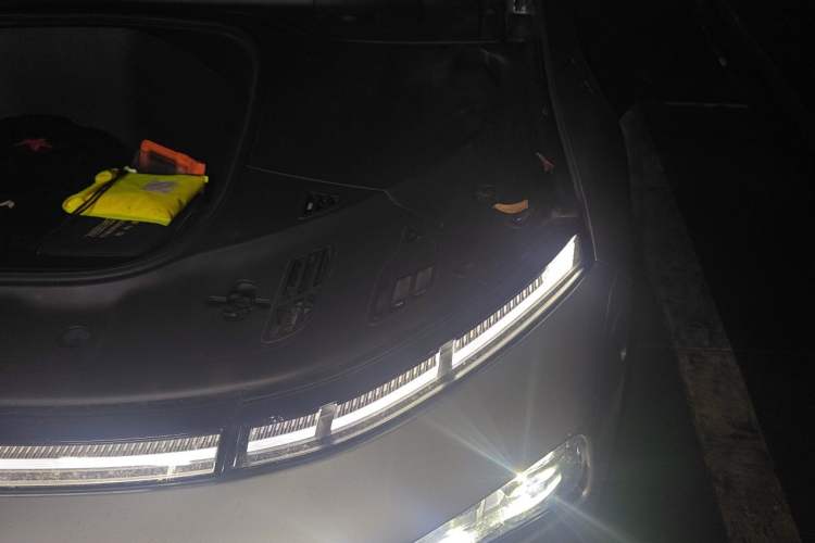 Used XPeng P7 2020 670E Engine Bay Left