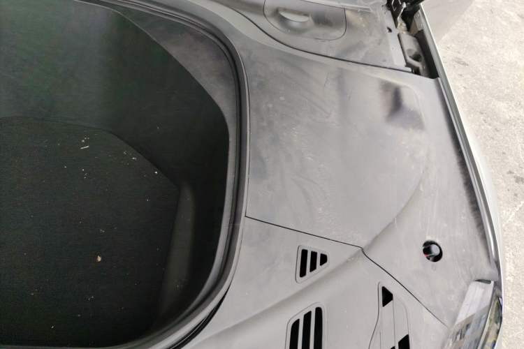 Used XPeng P7 2020 670E Engine Bay Left