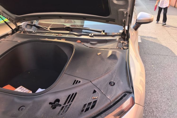 Used XPeng P7 2020 706G Engine Bay Left