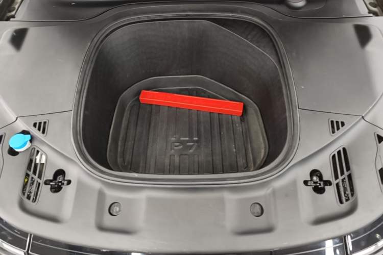 Used XPeng P7 2020 670E Engine Bay