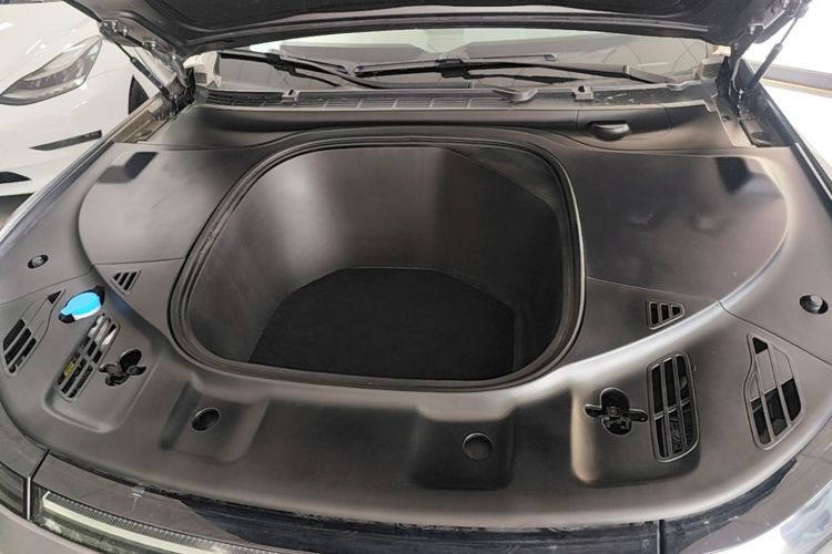 Used XPeng P7 2020 Rear-Drive Long-Range Smart Drive Version Engine Bay